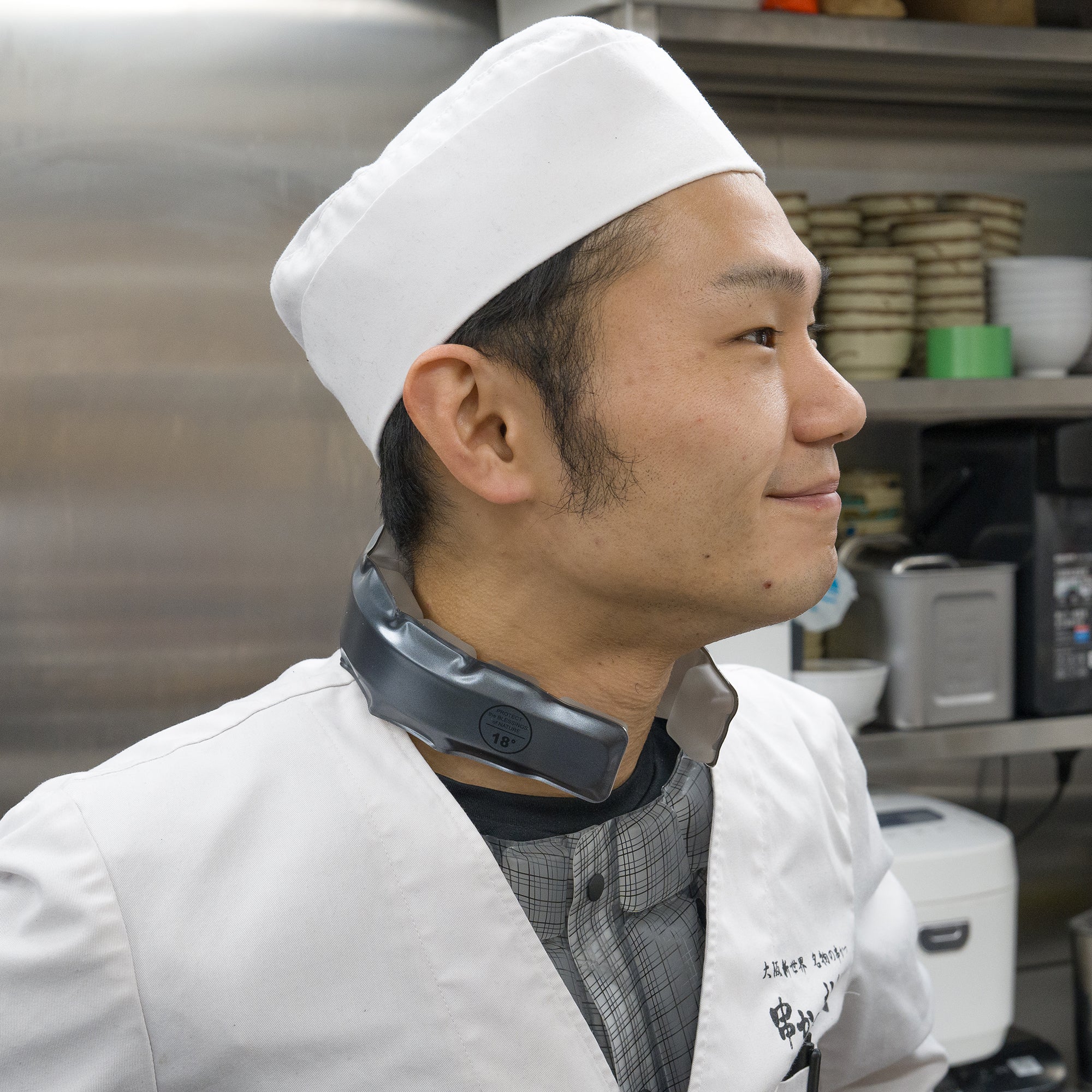 SUO 18°ICE Shoulder Cape